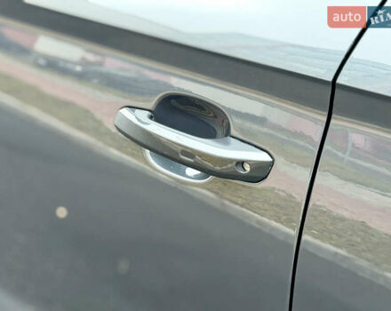 Сірий Ауді Ку 5, об'ємом двигуна 2 л та пробігом 136 тис. км за 24999 $, фото 17 на Automoto.ua