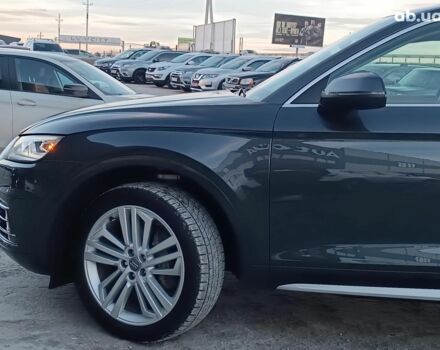 Серый Ауди Ку 5, объемом двигателя 2 л и пробегом 99 тыс. км за 25290 $, фото 4 на Automoto.ua