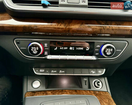 Сірий Ауді Ку 5, об'ємом двигуна 2 л та пробігом 136 тис. км за 24999 $, фото 41 на Automoto.ua