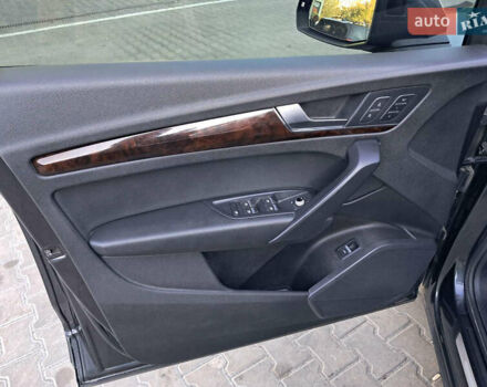 Ауді Ку 5 2018 у Дніпро (Дніпропетровську) на Automoto.ua Сірий Ауді Ку 5, об'ємом двигуна 1.98 л та пробігом 60 тис. км за 29600 $, фото 3 на Automoto.ua