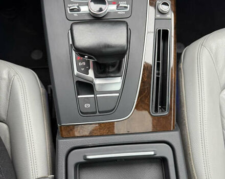 Серый Ауди Ку 5, объемом двигателя 2 л и пробегом 148 тыс. км за 25850 $, фото 22 на Automoto.ua