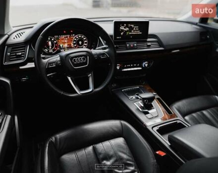 Серый Ауди Ку 5, объемом двигателя 2 л и пробегом 199 тыс. км за 29999 $, фото 38 на Automoto.ua