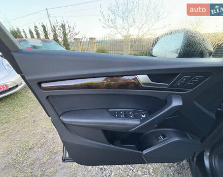 Серый Ауди Ку 5, объемом двигателя 1.98 л и пробегом 105 тыс. км за 22000 $, фото 30 на Automoto.ua