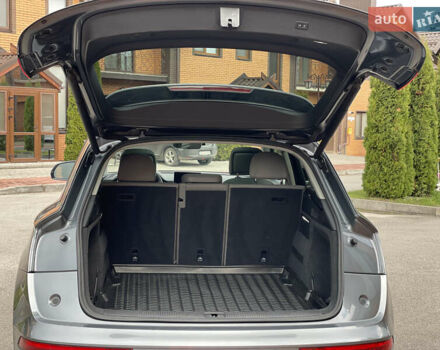 Серый Ауди Ку 5, объемом двигателя 2 л и пробегом 113 тыс. км за 25500 $, фото 13 на Automoto.ua