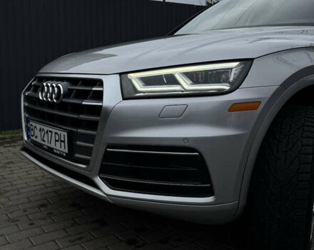 Сірий Ауді Ку 5, об'ємом двигуна 1.99 л та пробігом 84 тис. км за 31000 $, фото 1 на Automoto.ua