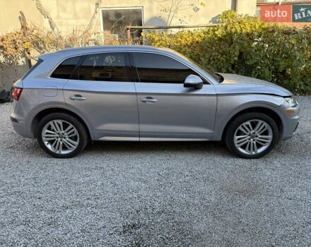 Сірий Ауді Ку 5, об'ємом двигуна 2 л та пробігом 148 тис. км за 20550 $, фото 2 на Automoto.ua