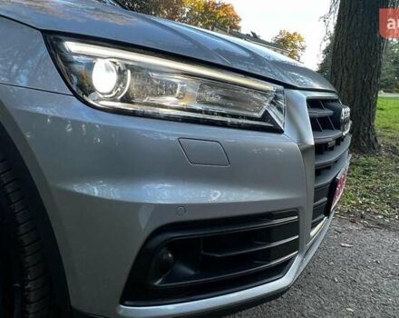 Сірий Ауді Ку 5, об'ємом двигуна 2 л та пробігом 156 тис. км за 31750 $, фото 70 на Automoto.ua