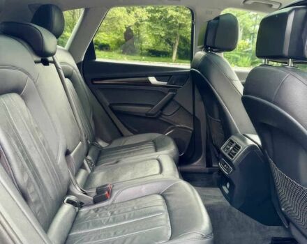 Ауди Ку 5 2018 в Одессе на Automoto.ua Серый Ауди Ку 5, объемом двигателя 2 л и пробегом 44 тыс. км за 8200 $, фото 13 на Automoto.ua