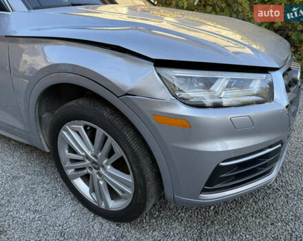 Сірий Ауді Ку 5, об'ємом двигуна 2 л та пробігом 148 тис. км за 20550 $, фото 20 на Automoto.ua