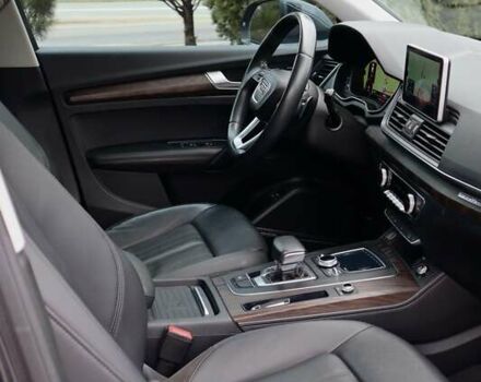 Серый Ауди Ку 5, объемом двигателя 1.98 л и пробегом 164 тыс. км за 37500 $, фото 57 на Automoto.ua