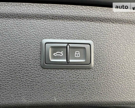 Серый Ауди Ку 5, объемом двигателя 2 л и пробегом 165 тыс. км за 26250 $, фото 39 на Automoto.ua