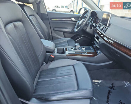 Серый Ауди Ку 5, объемом двигателя 1.98 л и пробегом 57 тыс. км за 9100 $, фото 14 на Automoto.ua