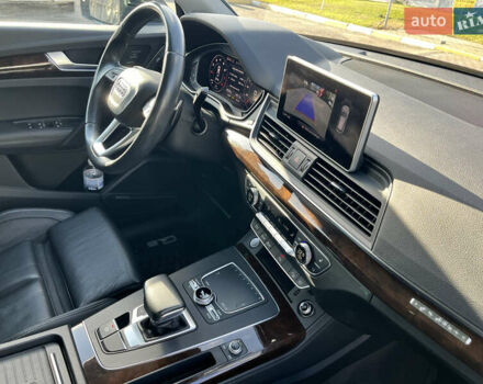 Серый Ауди Ку 5, объемом двигателя 1.98 л и пробегом 85 тыс. км за 27500 $, фото 43 на Automoto.ua