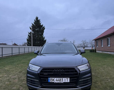 Серый Ауди Ку 5, объемом двигателя 1.98 л и пробегом 170 тыс. км за 24000 $, фото 1 на Automoto.ua