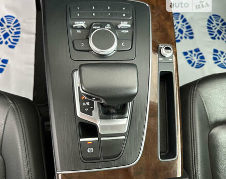 Серый Ауди Ку 5, объемом двигателя 2 л и пробегом 165 тыс. км за 26250 $, фото 30 на Automoto.ua