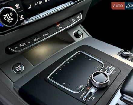 Сірий Ауді Ку 5, об'ємом двигуна 2 л та пробігом 220 тис. км за 29900 $, фото 72 на Automoto.ua