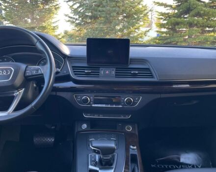 Сірий Ауді Ку 5, об'ємом двигуна 2 л та пробігом 83 тис. км за 26000 $, фото 4 на Automoto.ua