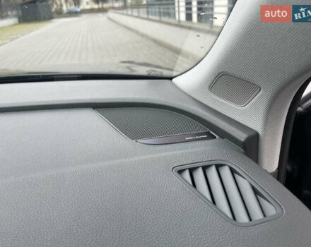 Сірий Ауді Ку 5, об'ємом двигуна 2 л та пробігом 300 тис. км за 19900 $, фото 34 на Automoto.ua