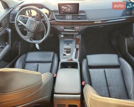 Серый Ауди Ку 5, объемом двигателя 1.98 л и пробегом 90 тыс. км за 12000 $, фото 3 на Automoto.ua