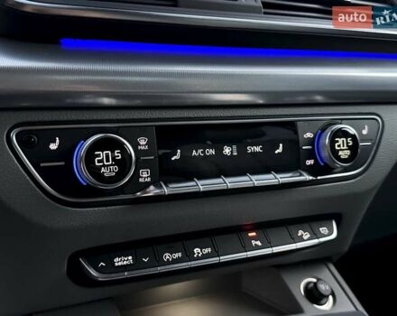 Сірий Ауді Ку 5, об'ємом двигуна 2 л та пробігом 220 тис. км за 29900 $, фото 73 на Automoto.ua