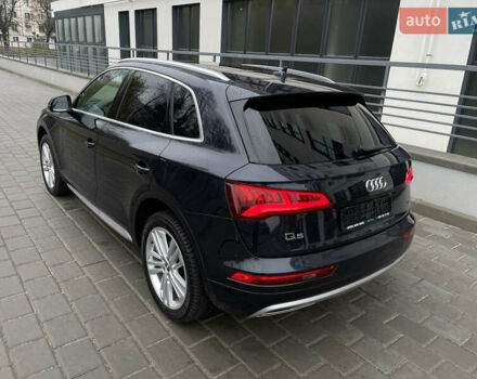 Сірий Ауді Ку 5, об'ємом двигуна 2 л та пробігом 300 тис. км за 21000 $, фото 1 на Automoto.ua