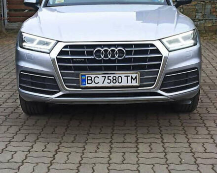 Серый Ауди Ку 5, объемом двигателя 1.98 л и пробегом 68 тыс. км за 31200 $, фото 2 на Automoto.ua