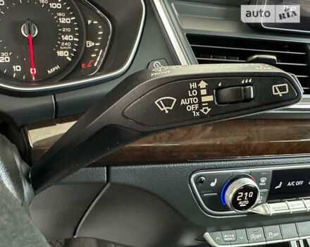 Серый Ауди Ку 5, объемом двигателя 2 л и пробегом 165 тыс. км за 26250 $, фото 28 на Automoto.ua