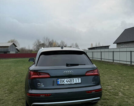 Серый Ауди Ку 5, объемом двигателя 1.98 л и пробегом 170 тыс. км за 24000 $, фото 4 на Automoto.ua