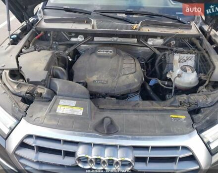 Серый Ауди Ку 5, объемом двигателя 2 л и пробегом 117 тыс. км за 13900 $, фото 8 на Automoto.ua