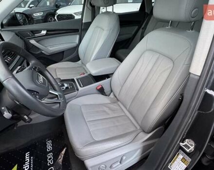 Серый Ауди Ку 5, объемом двигателя 1.98 л и пробегом 52 тыс. км за 28999 $, фото 13 на Automoto.ua