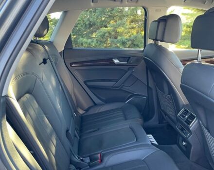 Сірий Ауді Ку 5, об'ємом двигуна 2 л та пробігом 83 тис. км за 26000 $, фото 13 на Automoto.ua