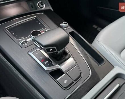 Серый Ауди Ку 5, объемом двигателя 1.98 л и пробегом 52 тыс. км за 28999 $, фото 27 на Automoto.ua