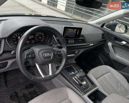 Сірий Ауді Ку 5, об'ємом двигуна 2 л та пробігом 300 тис. км за 21000 $, фото 22 на Automoto.ua