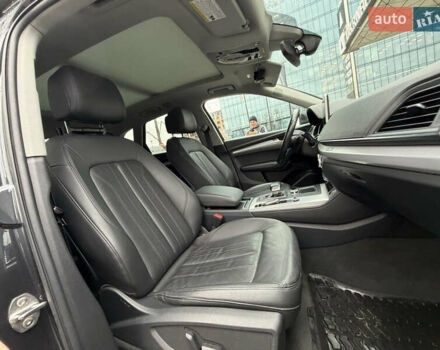 Серый Ауди Ку 5, объемом двигателя 2 л и пробегом 70 тыс. км за 26800 $, фото 4 на Automoto.ua