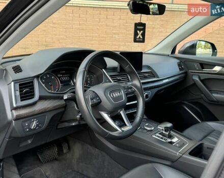 Сірий Ауді Ку 5, об'ємом двигуна 1.98 л та пробігом 63 тис. км за 27900 $, фото 18 на Automoto.ua
