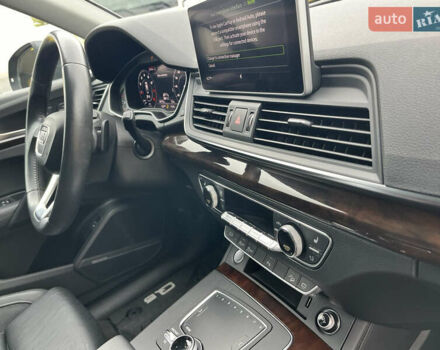 Ауди Ку 5 2019 в Киеве на Automoto.ua Серый Ауди Ку 5, объемом двигателя 1.98 л и пробегом 84 тыс. км за 28000 $, фото 40 на Automoto.ua