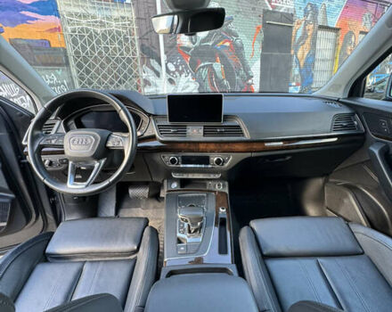 Сірий Ауді Ку 5, об'ємом двигуна 1.99 л та пробігом 104 тис. км за 28000 $, фото 17 на Automoto.ua