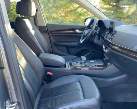 Сірий Ауді Ку 5, об'ємом двигуна 2 л та пробігом 83 тис. км за 26000 $, фото 9 на Automoto.ua