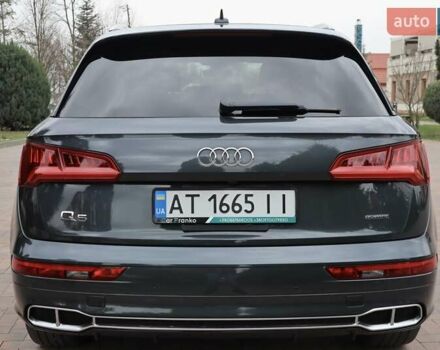 Серый Ауди Ку 5, объемом двигателя 1.98 л и пробегом 164 тыс. км за 37500 $, фото 41 на Automoto.ua