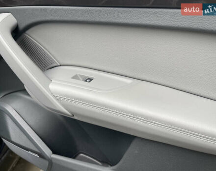 Сірий Ауді Ку 5, об'ємом двигуна 2 л та пробігом 300 тис. км за 21000 $, фото 33 на Automoto.ua