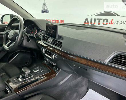 Серый Ауди Ку 5, объемом двигателя 2 л и пробегом 165 тыс. км за 26250 $, фото 16 на Automoto.ua