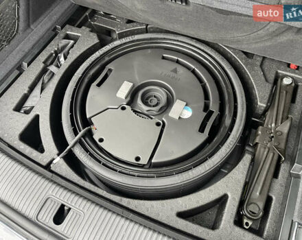 Сірий Ауді Ку 5, об'ємом двигуна 2 л та пробігом 300 тис. км за 19900 $, фото 42 на Automoto.ua