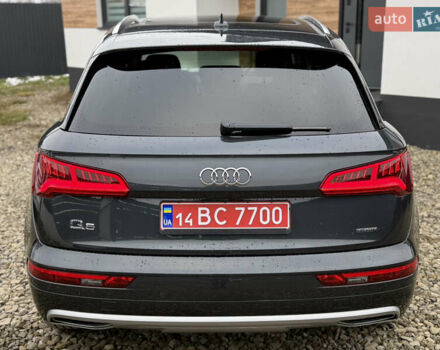 Серый Ауди Ку 5, объемом двигателя 1.98 л и пробегом 100 тыс. км за 25900 $, фото 16 на Automoto.ua