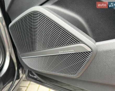 Серый Ауди Ку 5, объемом двигателя 2.97 л и пробегом 71 тыс. км за 53500 $, фото 90 на Automoto.ua