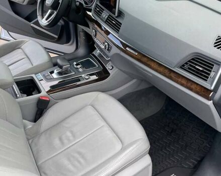 Серый Ауди Ку 5, объемом двигателя 1.98 л и пробегом 61 тыс. км за 32240 $, фото 16 на Automoto.ua