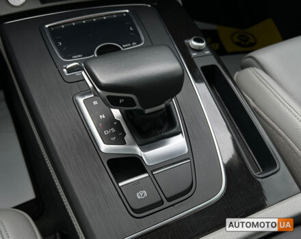 Серый Ауди Ку 5, объемом двигателя 2 л и пробегом 43 тыс. км за 37300 $, фото 13 на Automoto.ua