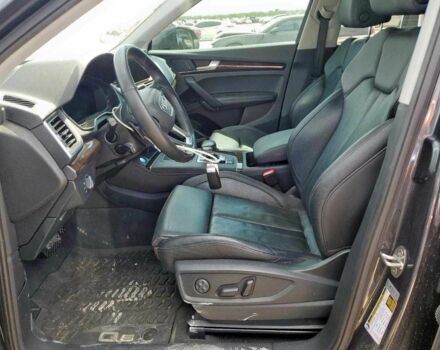 Серый Ауди Ку 5, объемом двигателя 2 л и пробегом 88 тыс. км за 9000 $, фото 6 на Automoto.ua