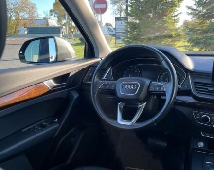 Сірий Ауді Ку 5, об'ємом двигуна 2 л та пробігом 83 тис. км за 26000 $, фото 5 на Automoto.ua