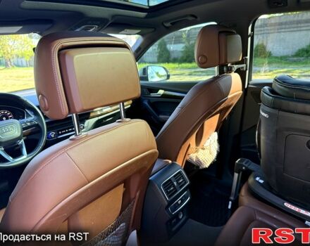 Сірий Ауді Ку 5, об'ємом двигуна 2 л та пробігом 126 тис. км за 28000 $, фото 9 на Automoto.ua