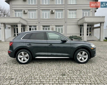 Серый Ауди Ку 5, объемом двигателя 1.98 л и пробегом 189 тыс. км за 23700 $, фото 4 на Automoto.ua